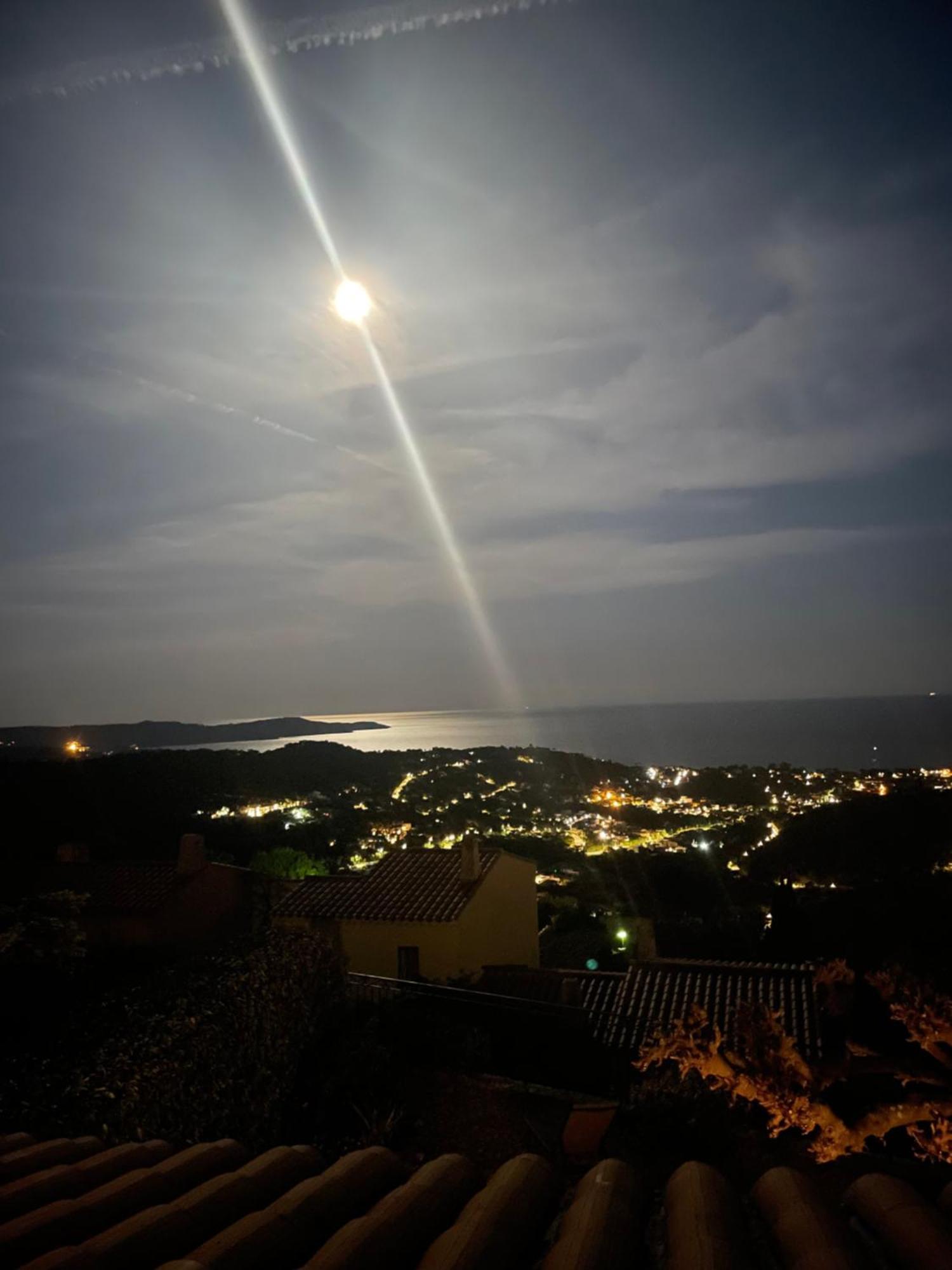 La Villa Cavalaire Bagian luar foto
